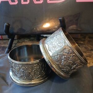 2 Vintage Leonard Silverplate Georgian Wine Bottle Caddy Coaster Holder. Grapes